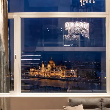 Apartment Parliament View