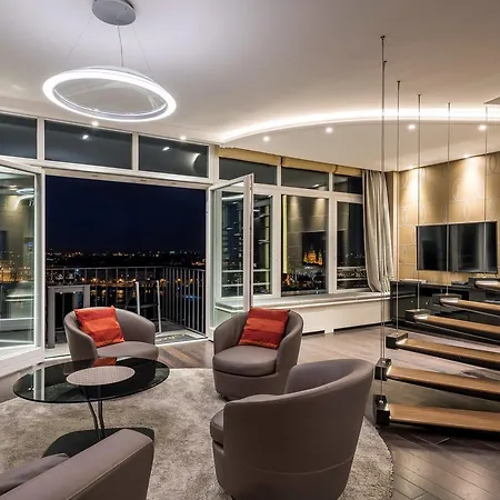 Parliament View Apartment *